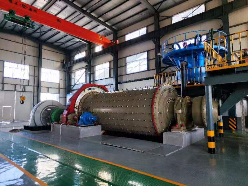 Кингдао Qingzhong Machinery ETC Општо договорен проект Zhaoyuan Xindongzhuang 2.000 тони дневна фабрика за преработка на злато